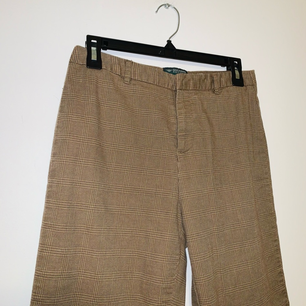 Dockers size Medium straight leg plaid pants